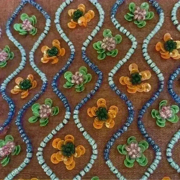 Karma Silk and and Beaded Handbag. Floral Vintage - Picture 10 of 12